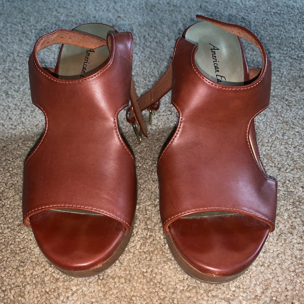 American Eagle Auburn Wedge Heels - Size 7 - Picture 2 of 4